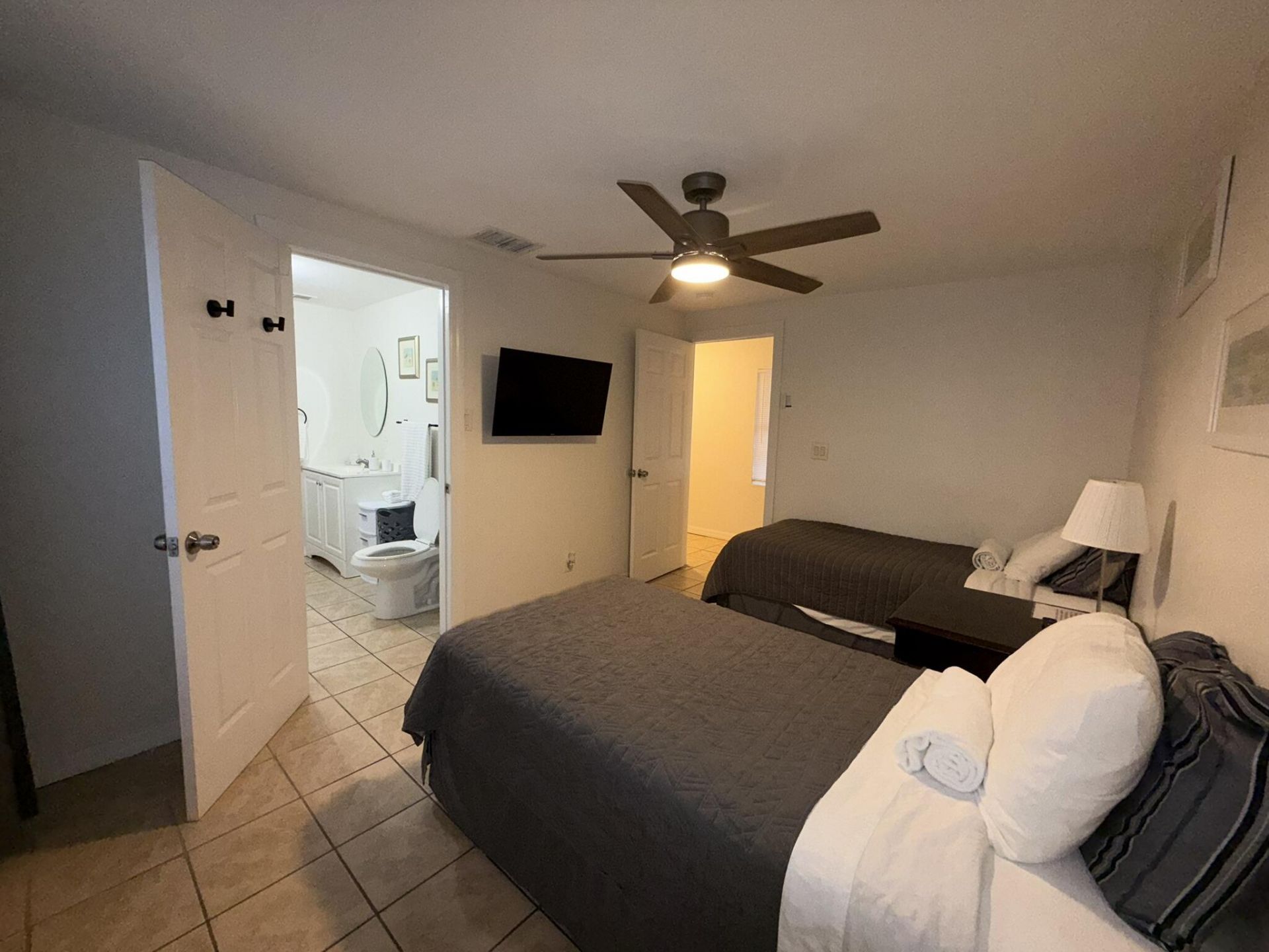 1613 Sherwood Avenue, Mangonia Park, FL 33407 Photo