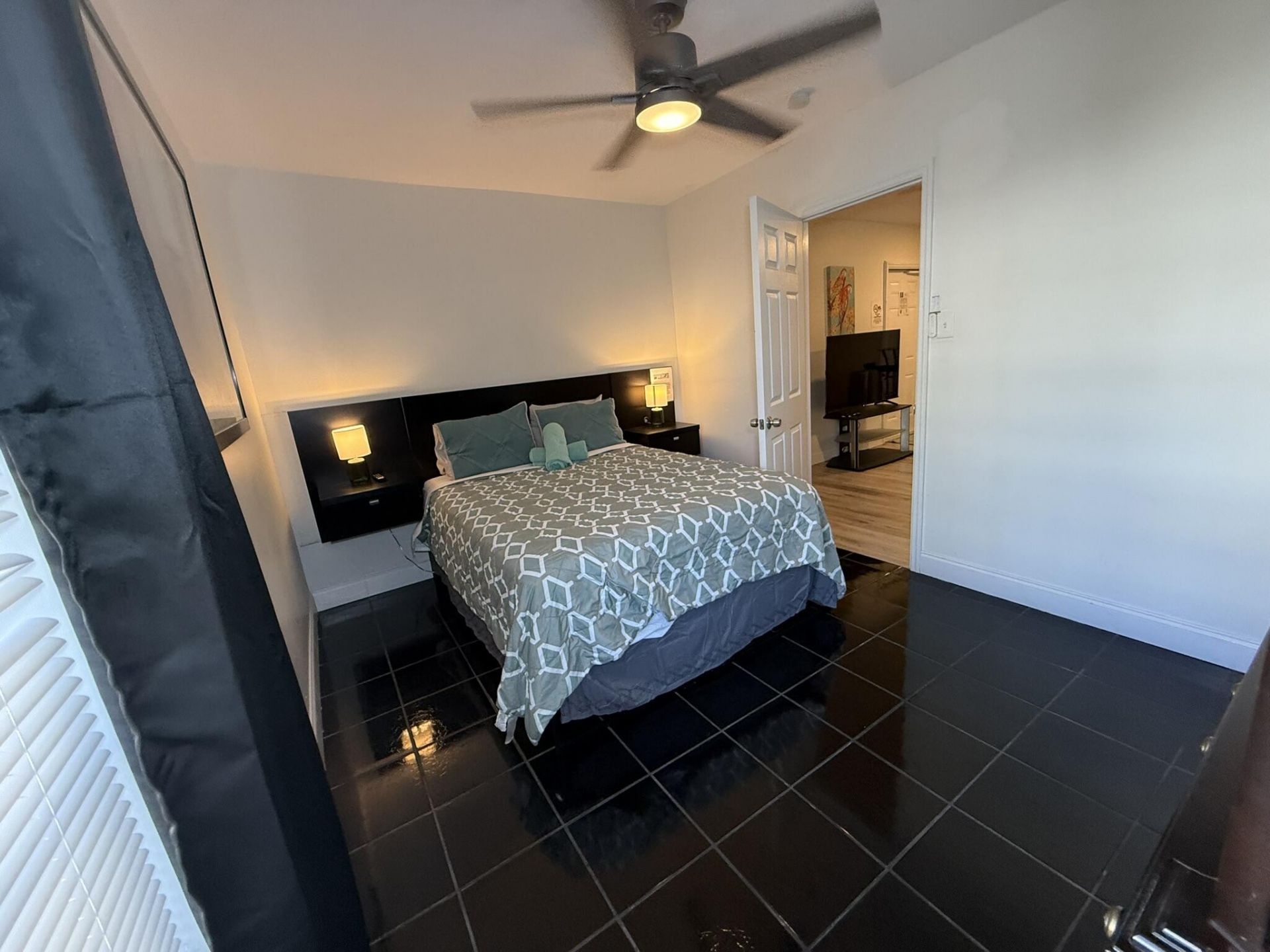 1613 Sherwood Avenue, Mangonia Park, FL 33407 Photo