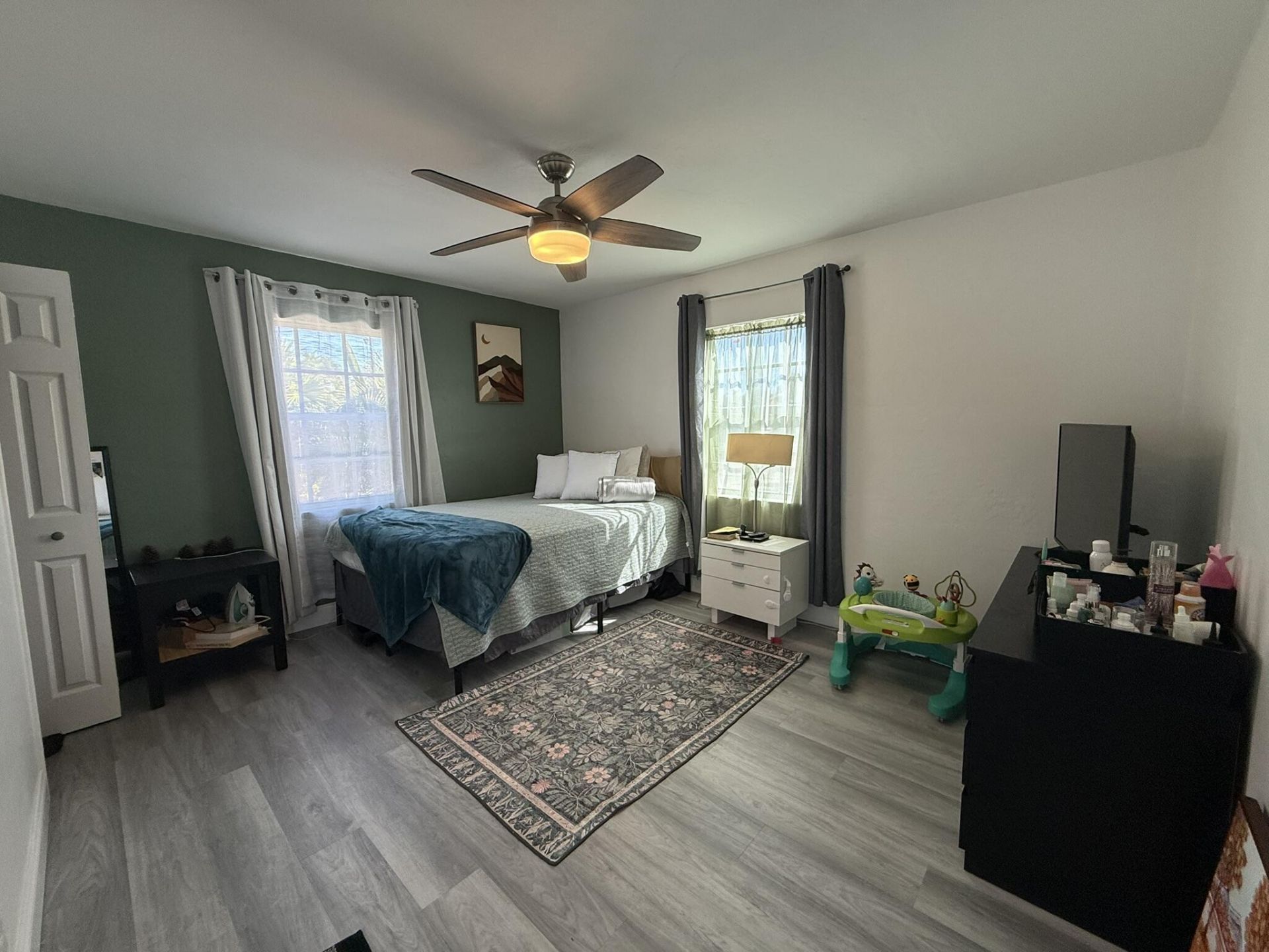 1613 Sherwood Avenue, Mangonia Park, FL 33407 Photo