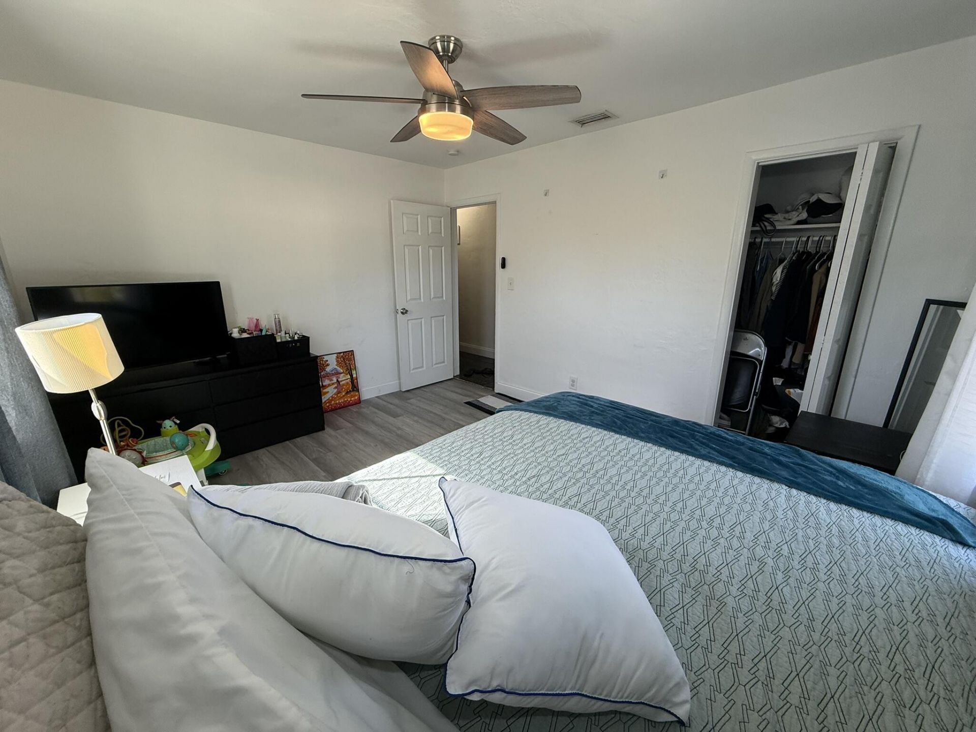 1613 Sherwood Avenue, Mangonia Park, FL 33407 Photo