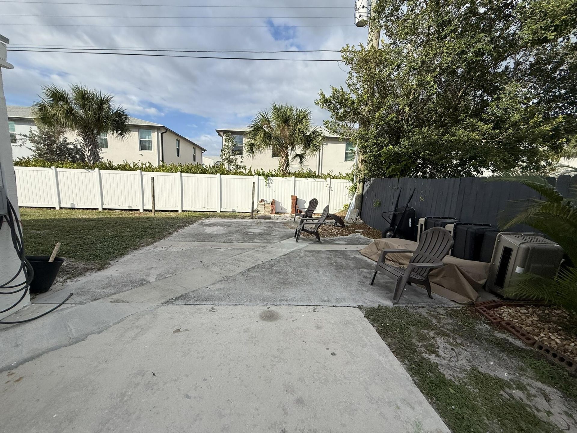 1613 Sherwood Avenue, Mangonia Park, FL 33407 Photo