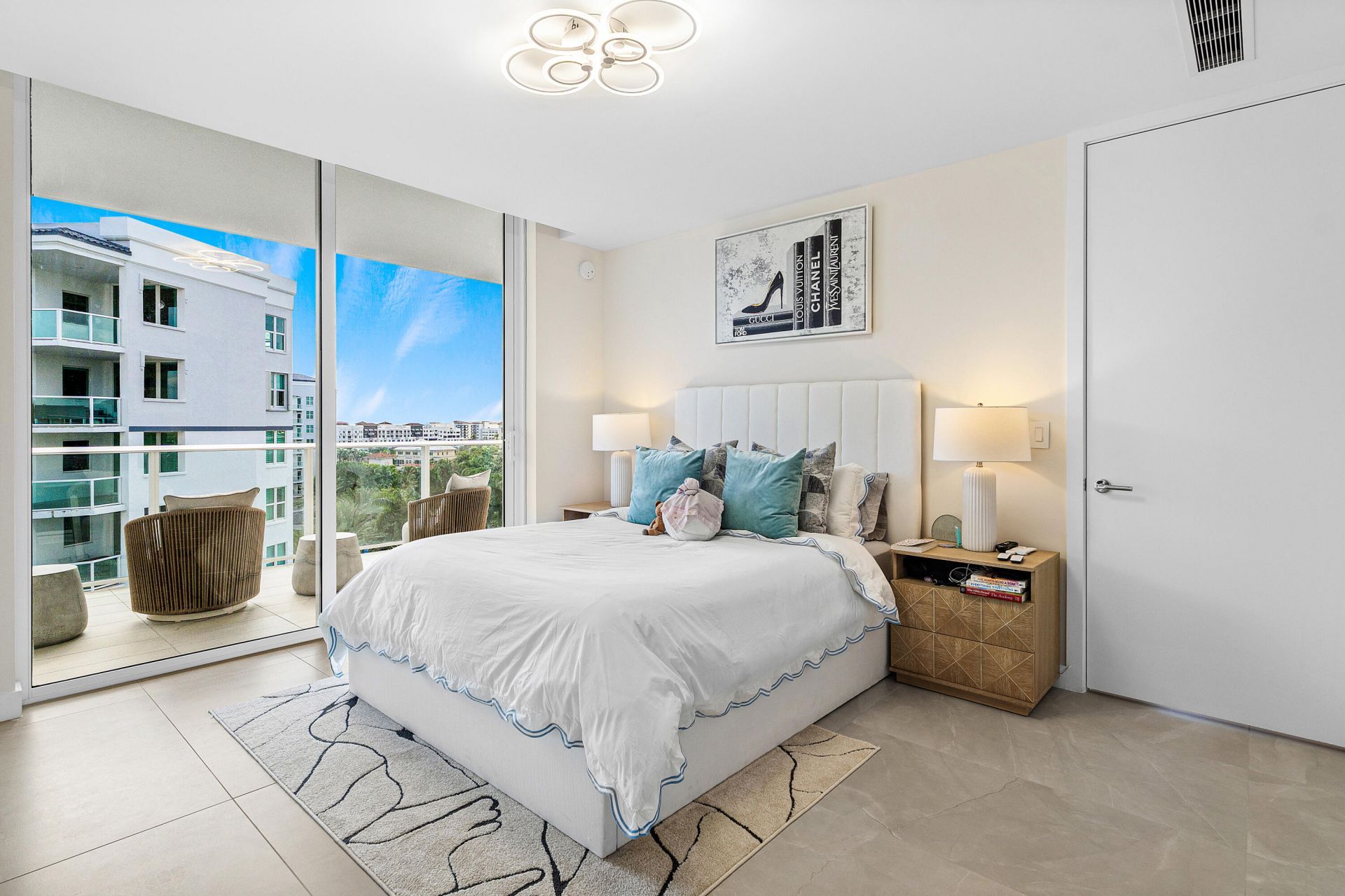 220 SE Mizner Boulevard, Unit 810, Boca Raton, FL 33432 Photo