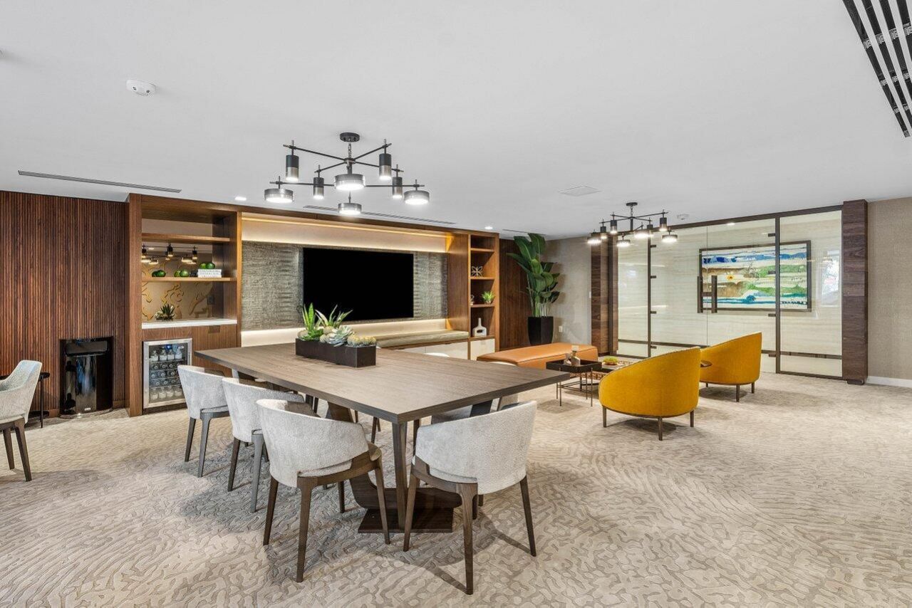 220 SE Mizner Boulevard, Unit 810, Boca Raton, FL 33432 Photo