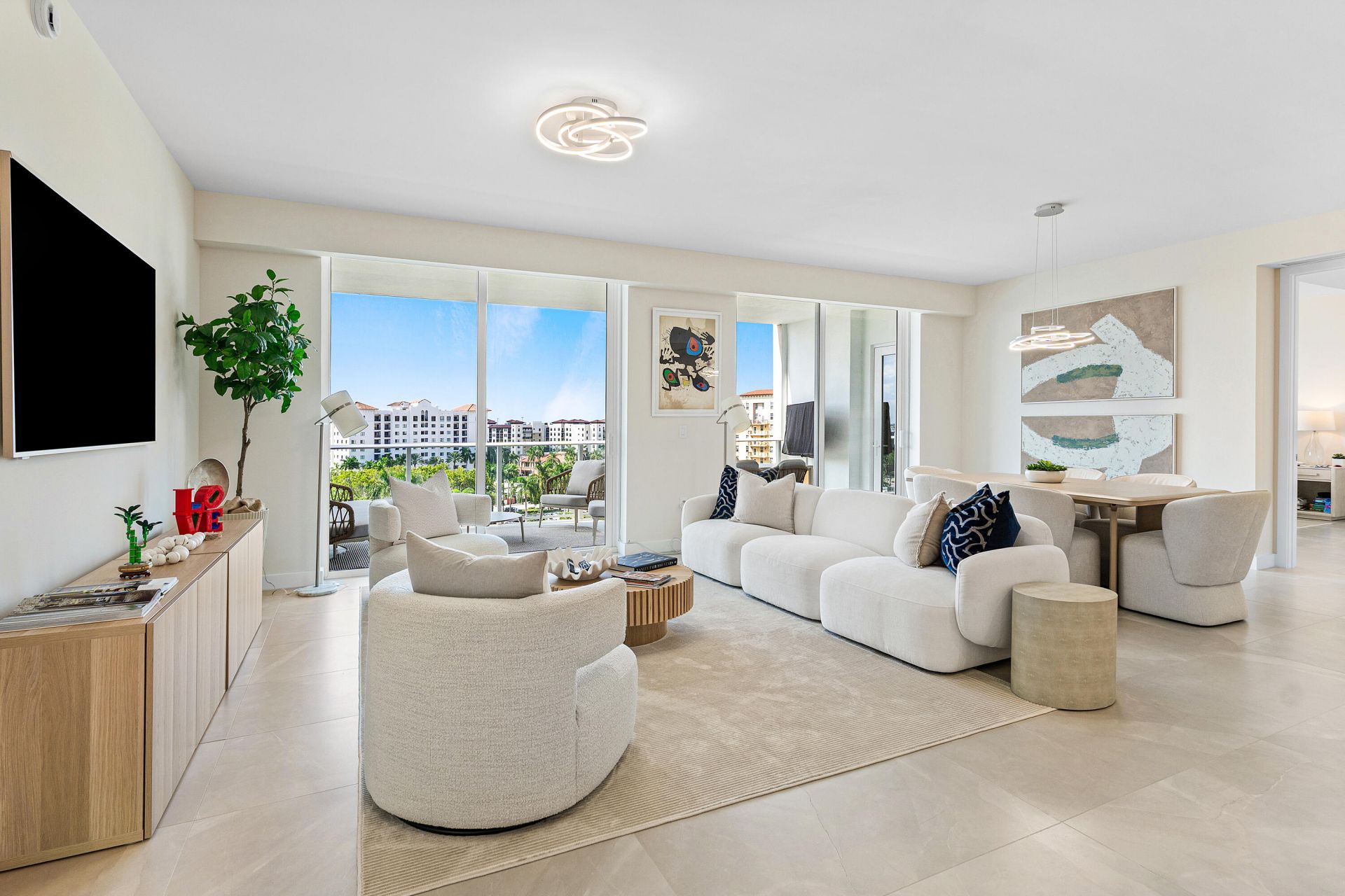 220 SE Mizner Boulevard, Unit 810, Boca Raton, FL 33432 Photo