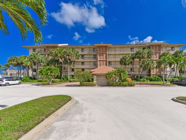 2401 Marina Isle Way, Unit 405, Jupiter, FL 33477
