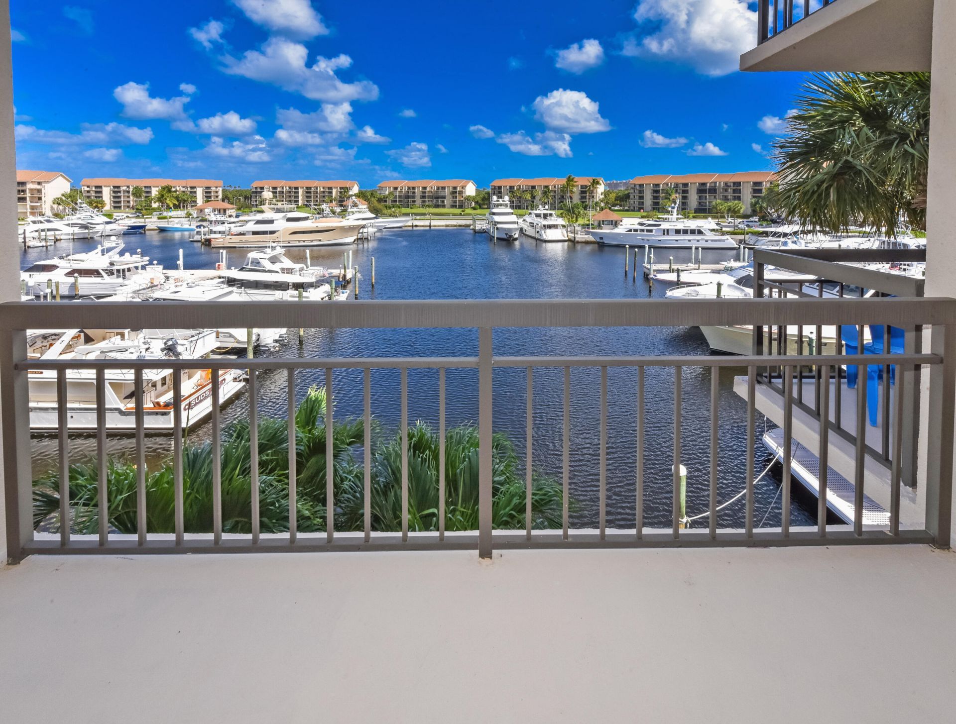 2401 Marina Isle Way, Unit 405, Jupiter, FL 33477 Photo