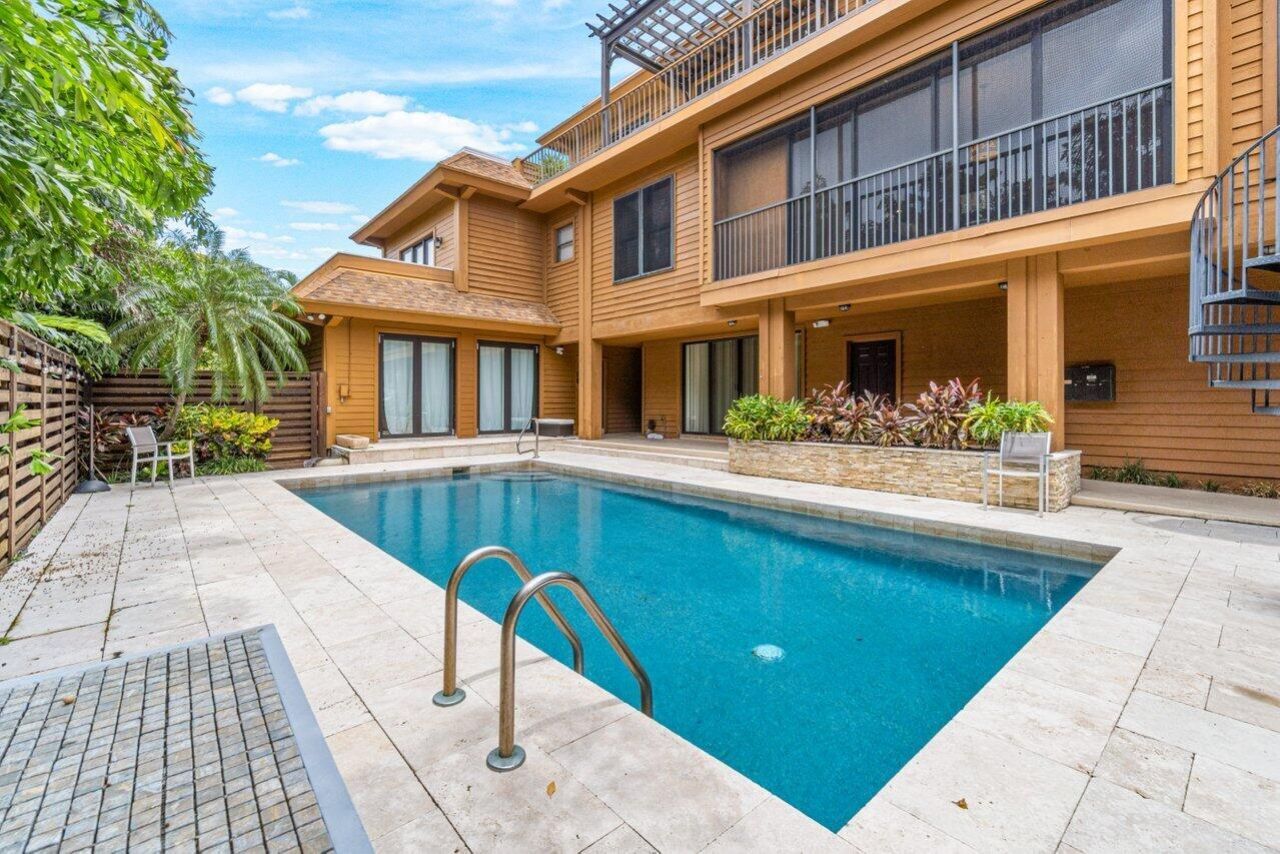 122 Andrews Avenue, Unit 2-A, Delray Beach, FL 33483 Photo