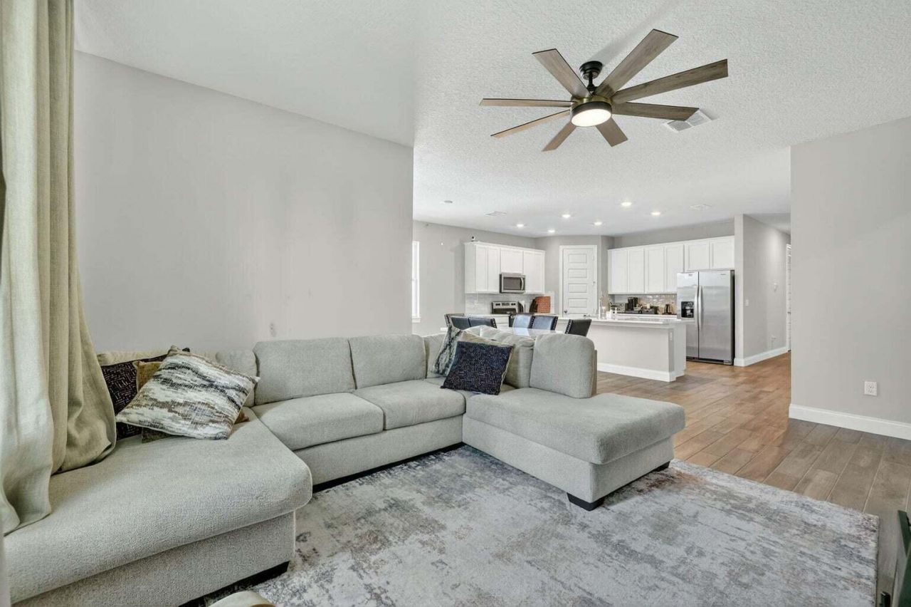 6544 NW Cloverdale Avenue, Port Saint Lucie, FL 34987 Photo