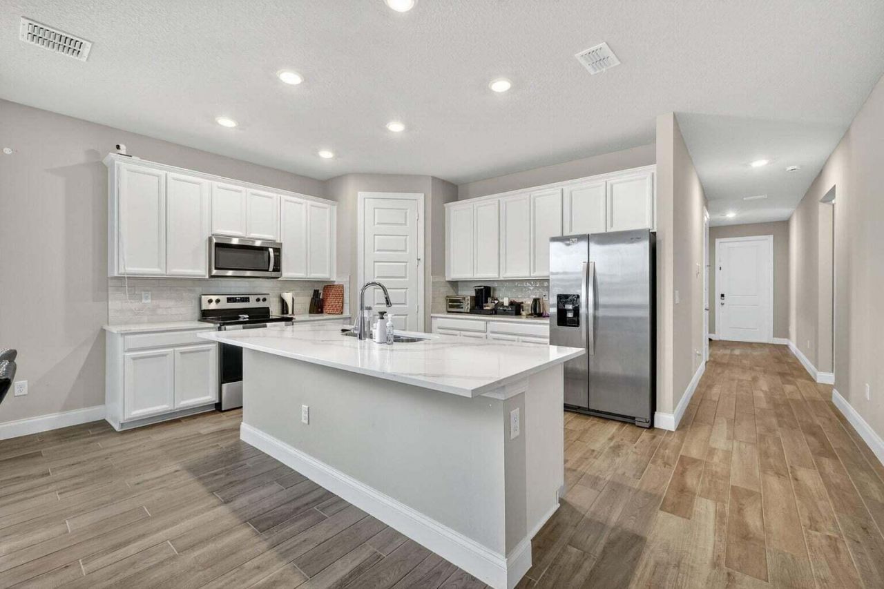 6544 NW Cloverdale Avenue, Port Saint Lucie, FL 34987 Photo