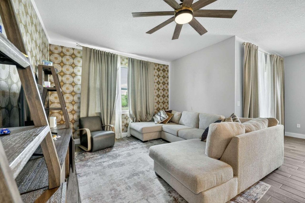 6544 NW Cloverdale Avenue, Port Saint Lucie, FL 34987 Photo