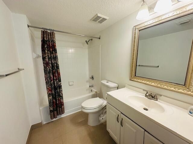 401 Villa Circle, Boynton Beach, FL 33435 Photo