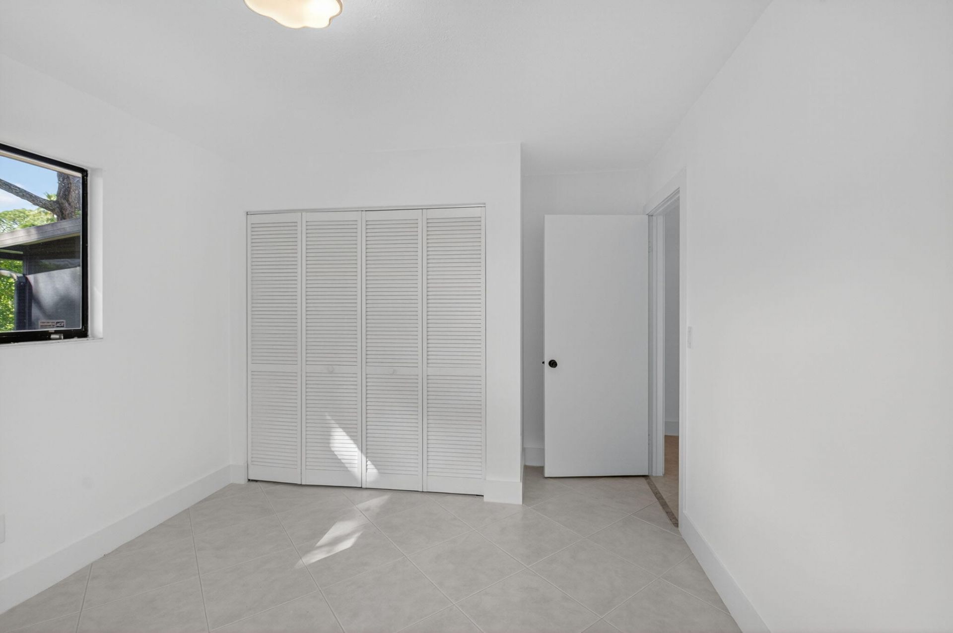 29 Fawlkland Circle, Boynton Beach, FL 33426 Photo