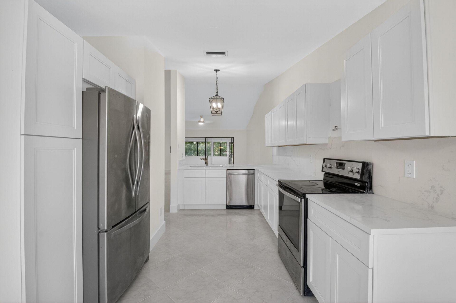 29 Fawlkland Circle, Boynton Beach, FL 33426 Photo