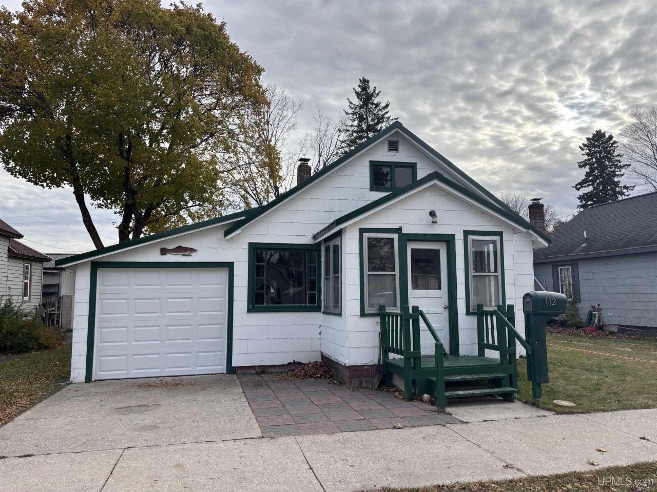 112 E Ave B Avenue, Newberry, MI 49868 Main Photo