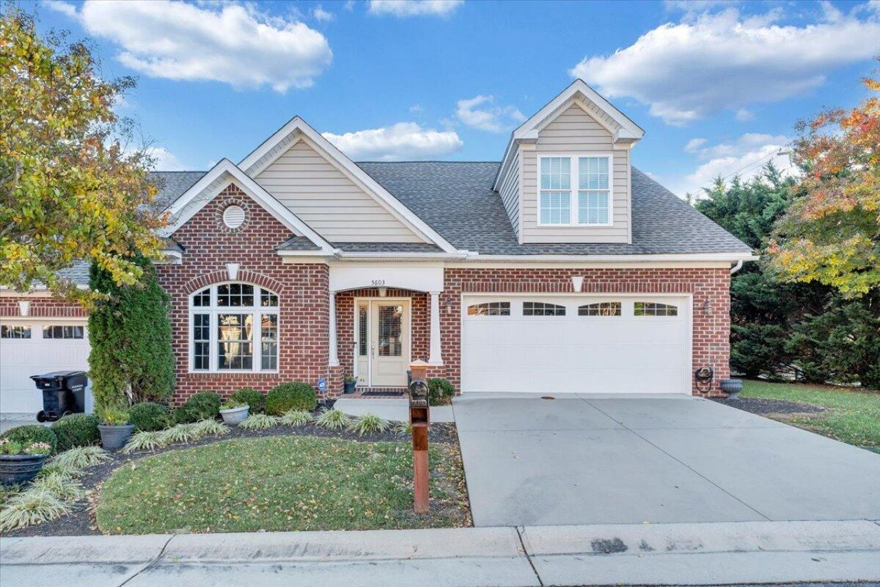 5603 Rockbridge Ct, Roanoke, VA 24018 Main Photo