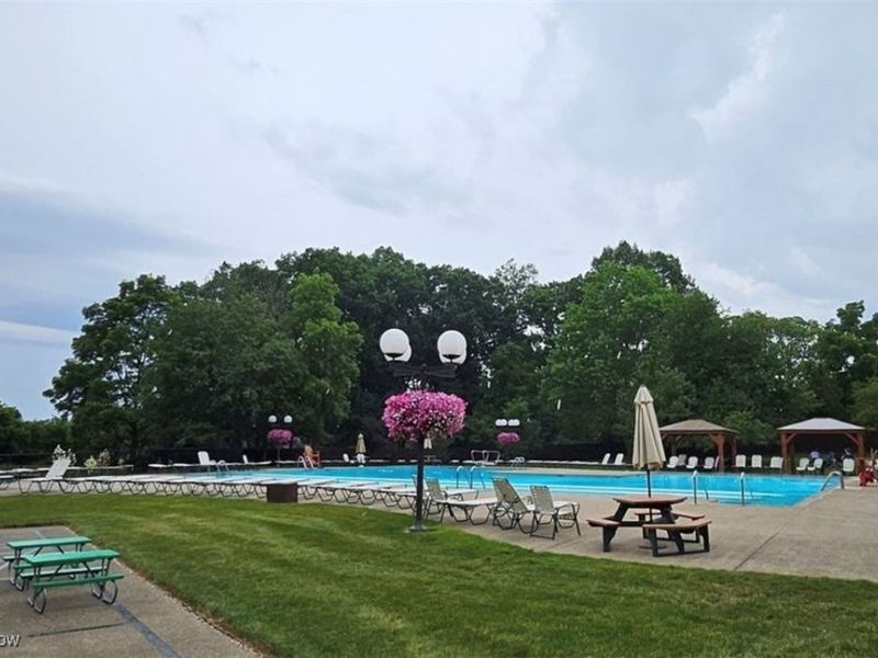 6340 Greenwood Parkway, Unit 405, Sagamore Hills, OH 44067 Photo 19