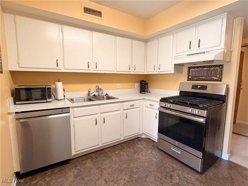 6340 Greenwood Parkway, Unit 405, Sagamore Hills, OH 44067 Photo 5