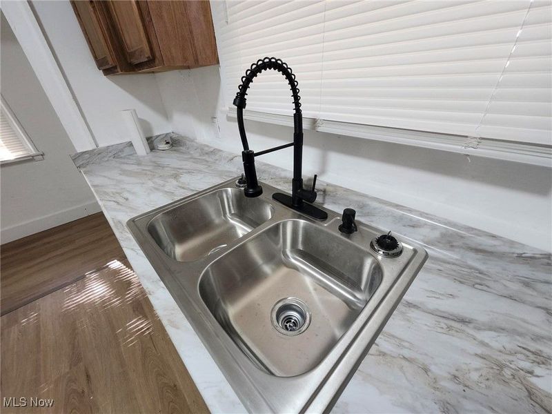 198 Lake Street, Akron, OH 44301 Photo 12