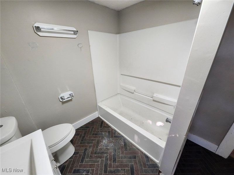 198 Lake Street, Akron, OH 44301 Photo 16