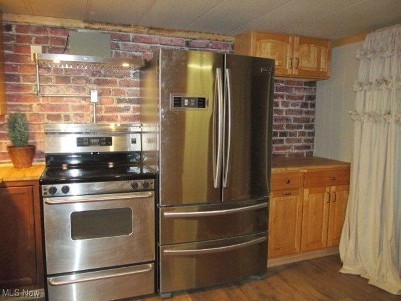 9735 Chillicothe Road, Unit 5, Kirtland, OH 44094 Photo 3