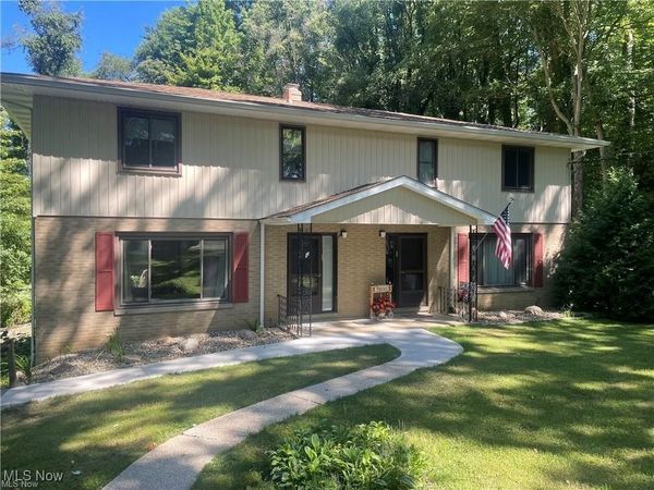 4435 Ridgedale Drive, Uniontown, OH 44319