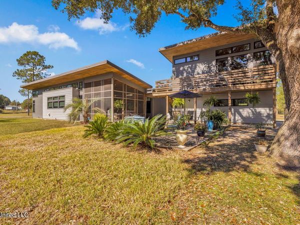 5084 Firetower Road, Kiln, MS 39556