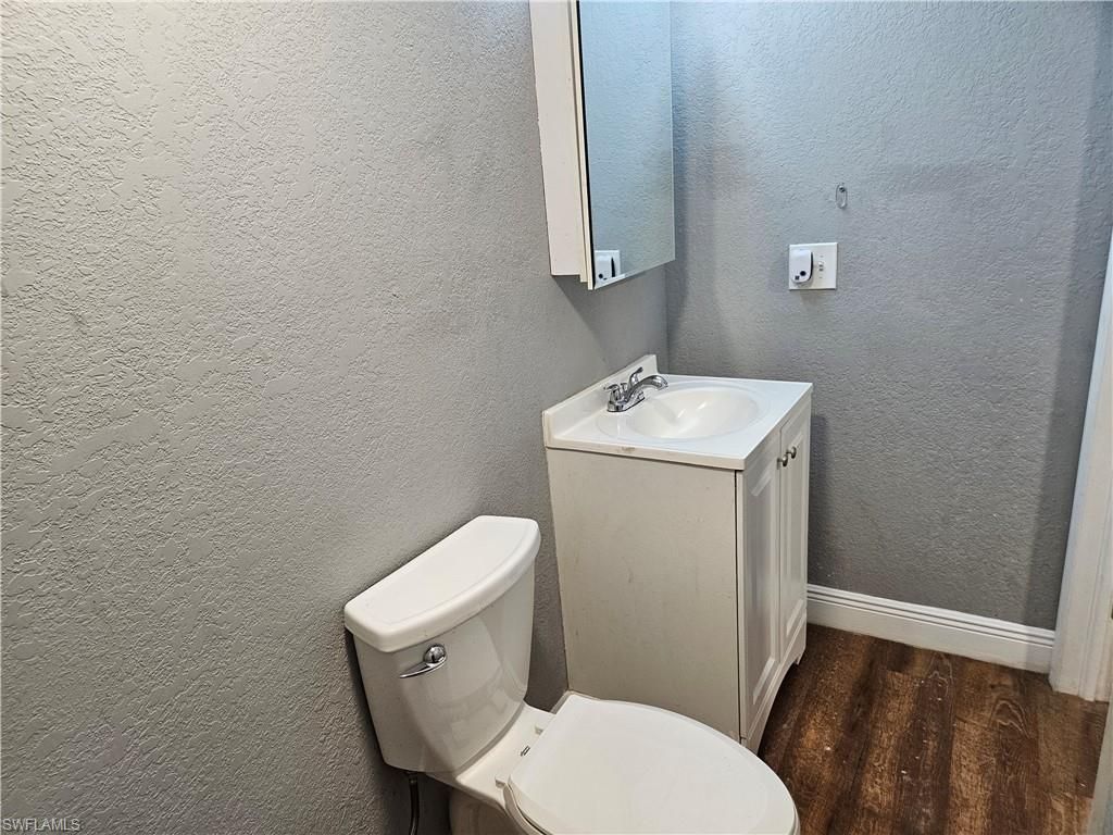 1322 Old Bridge Rd, North Fort Myers, FL 33917 Photo