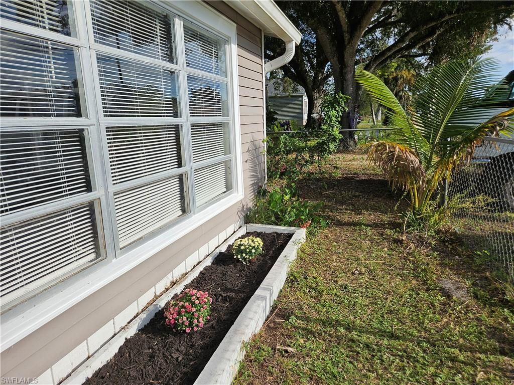 1322 Old Bridge Rd, North Fort Myers, FL 33917 Photo