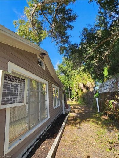 1322 Old Bridge Rd, North Fort Myers, FL 33917 Photo