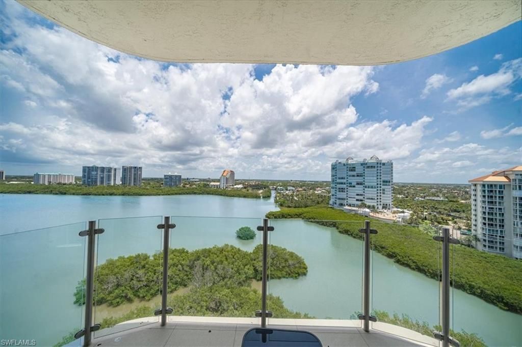 10 Seagate Dr, Unit 10, Naples, FL 34103 Photo