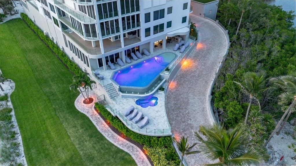 10 Seagate Dr, Unit 10, Naples, FL 34103 Photo