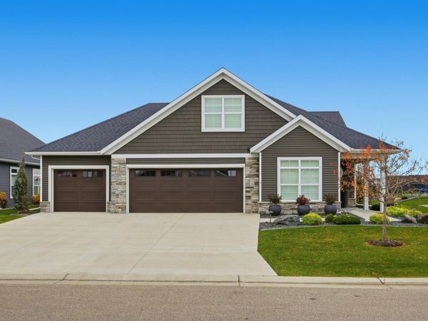819 Rania Way W, West Fargo, ND 58078