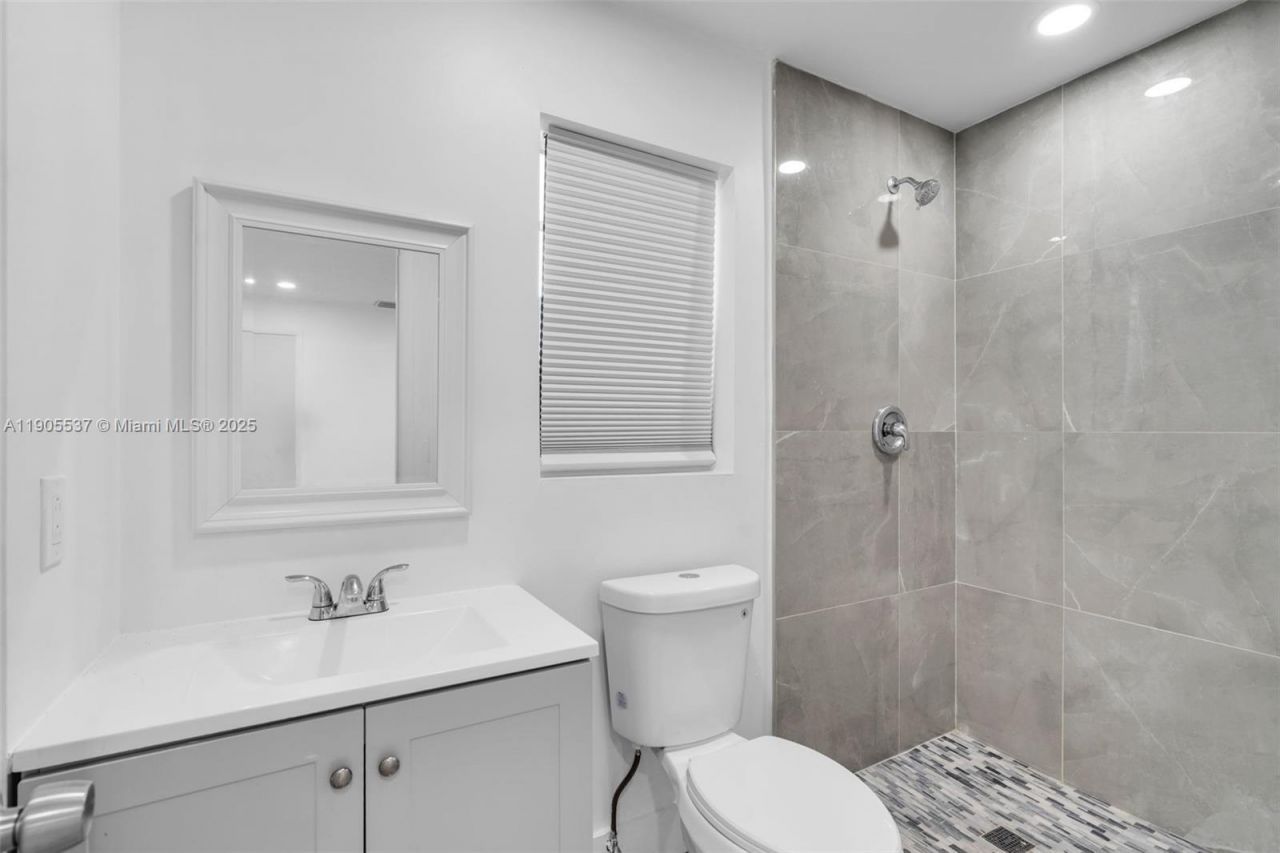 1436 NW 19th St, Fort Lauderdale, FL 33311 Photo