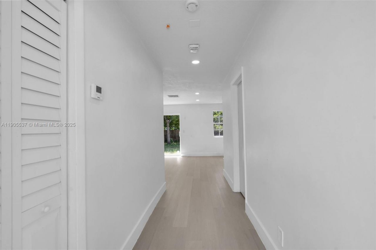 1436 NW 19th St, Fort Lauderdale, FL 33311 Photo