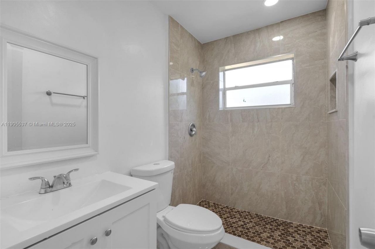 1436 NW 19th St, Fort Lauderdale, FL 33311 Photo