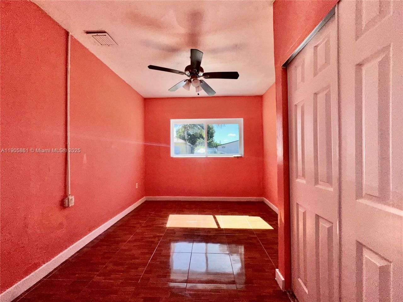 51 NW 161st St, Miami, FL 33169 Photo