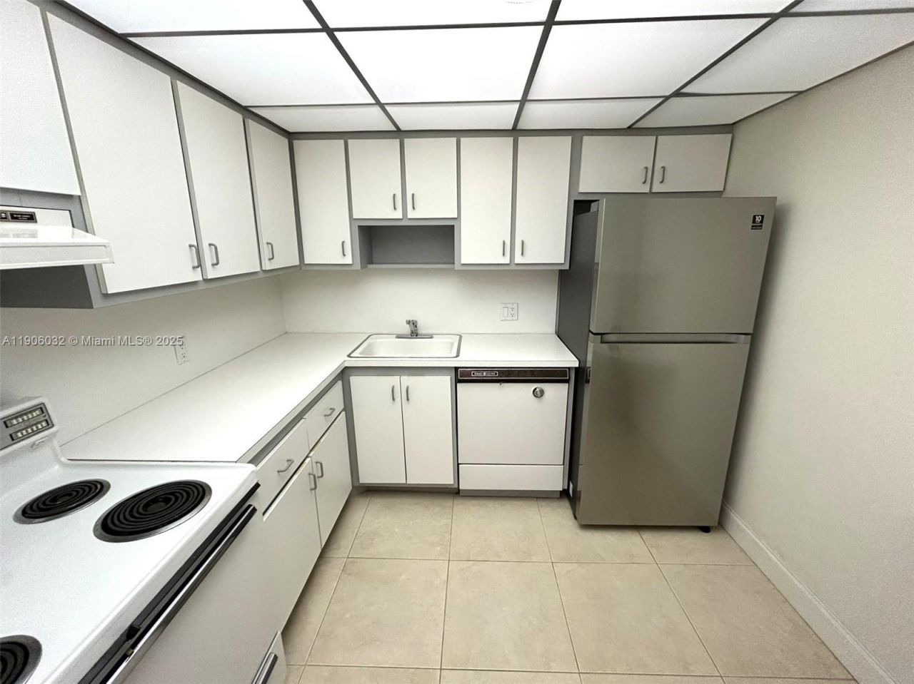 20379 W Country Club Dr, Unit 1035, Aventura, FL 33180 Photo