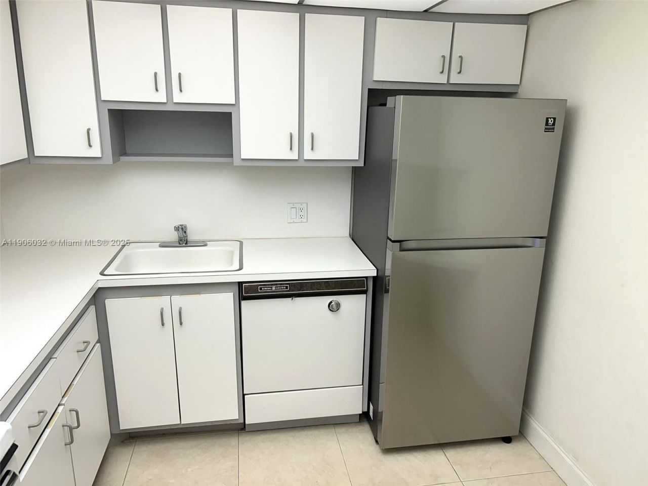 20379 W Country Club Dr, Unit 1035, Aventura, FL 33180 Photo