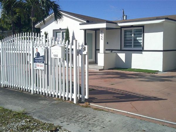 5066 E 9th Ct, Hialeah, FL 33013