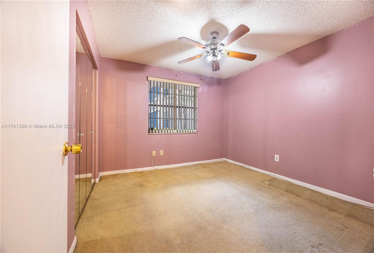 9740 W Mcnab Rd, Unit 111, Tamarac, FL 33321 Photo