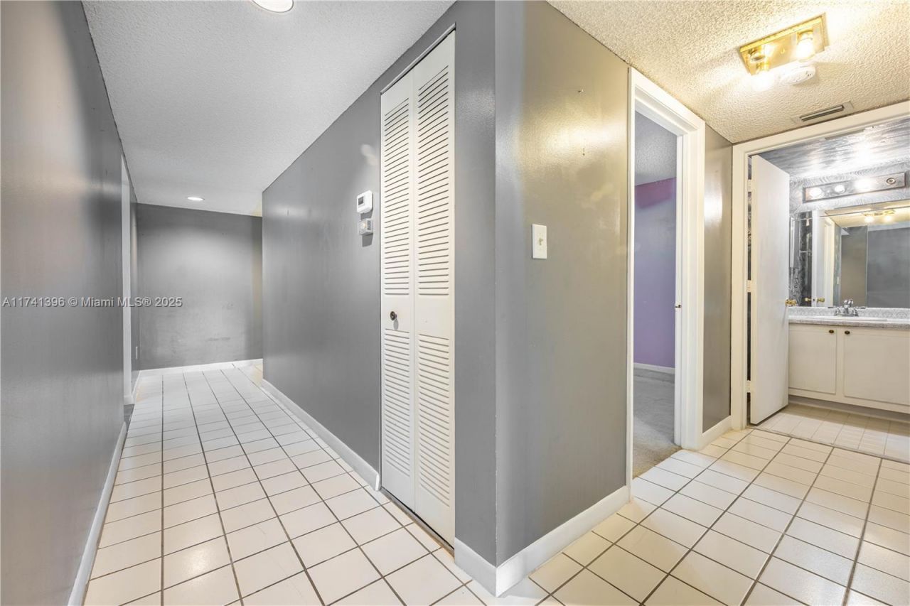 9740 W Mcnab Rd, Unit 111, Tamarac, FL 33321 Photo