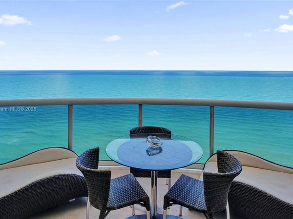 17555 Collins Ave, Unit 2703, Sunny Isles Beach, FL 33160
