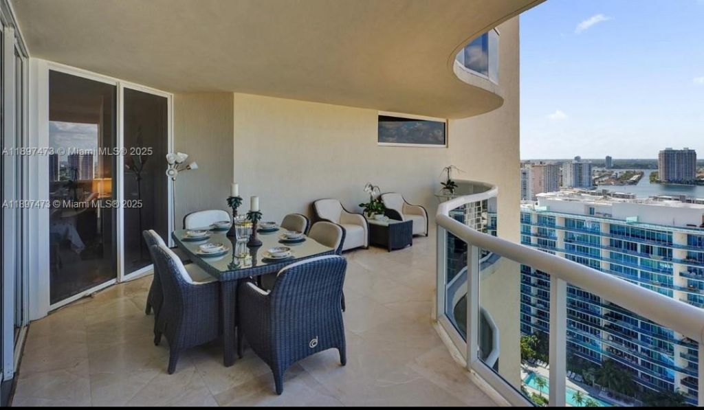 17555 Collins Ave, Unit 2703, Sunny Isles Beach, FL 33160 Photo