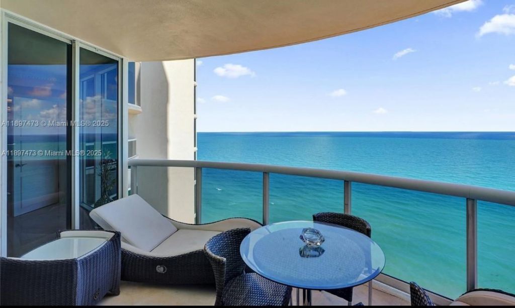 17555 Collins Ave, Unit 2703, Sunny Isles Beach, FL 33160 Photo