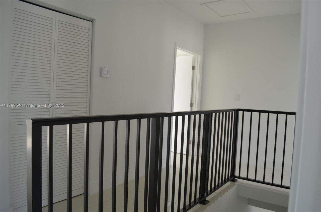 1160 NW 2nd Ln, Florida City, FL 33034 Photo