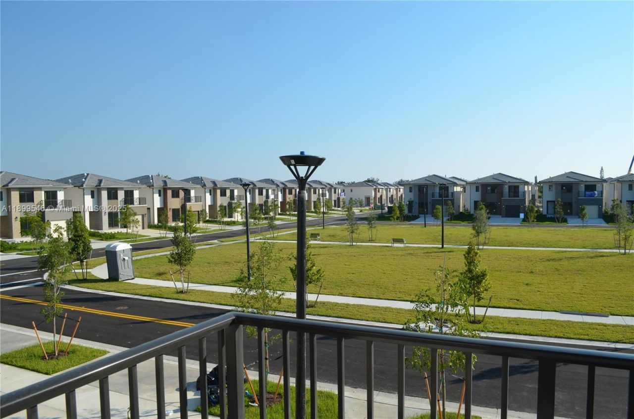 1160 NW 2nd Ln, Florida City, FL 33034 Photo