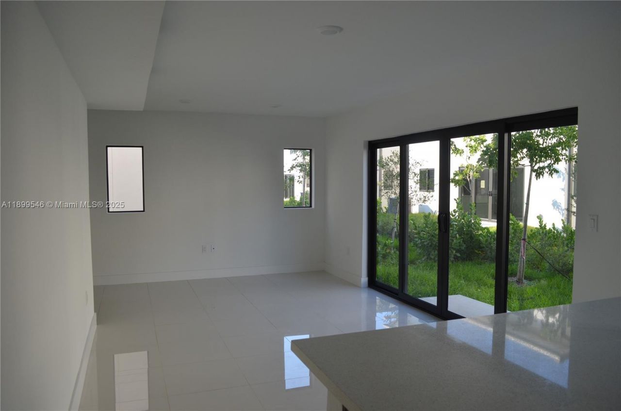 1160 NW 2nd Ln, Florida City, FL 33034 Photo