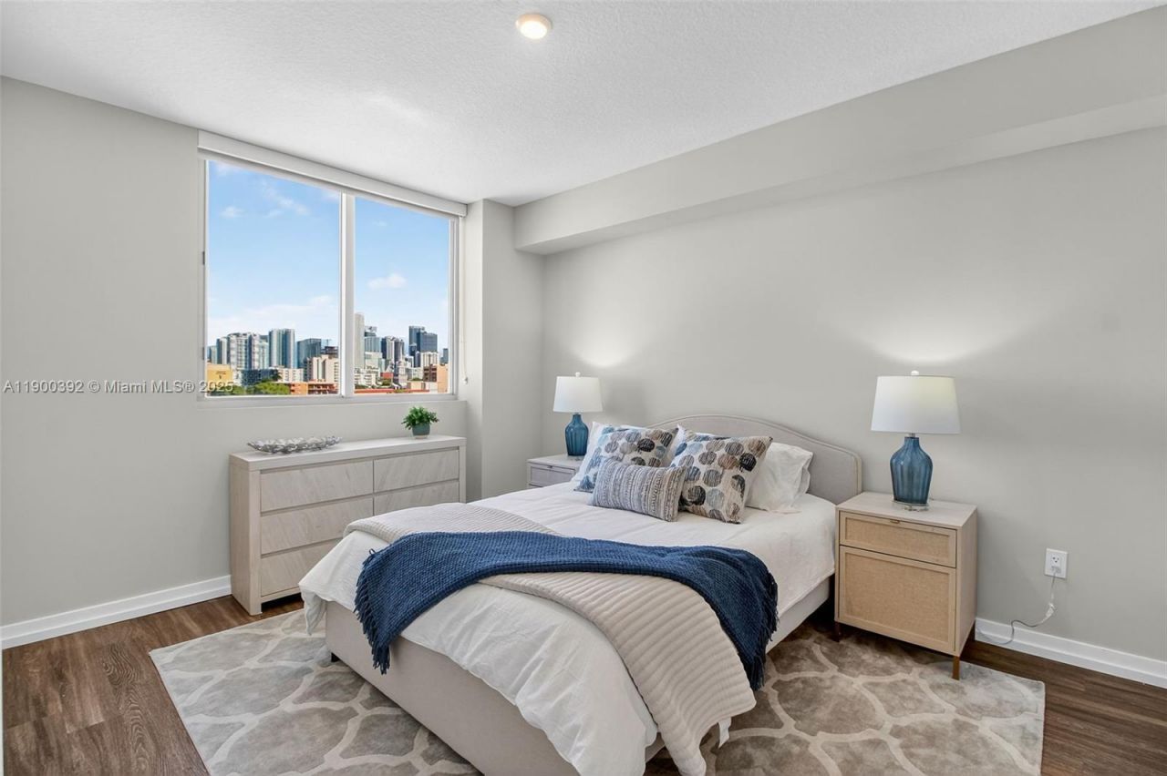 1110 NW 1 St, Unit 712, Miami, FL 33128 Photo