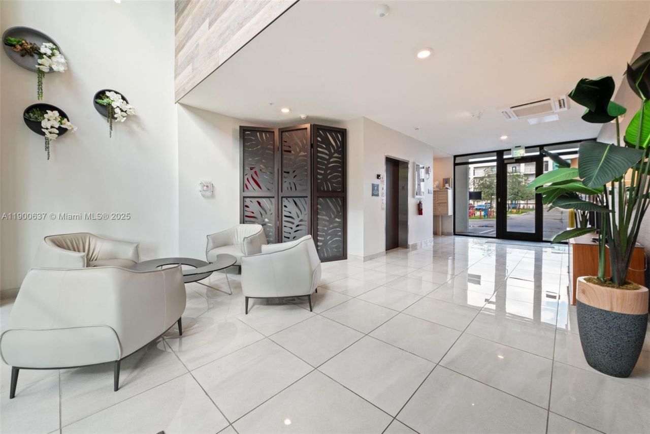 8363 NW 41st St, Unit A-103, Doral, FL 33166 Photo