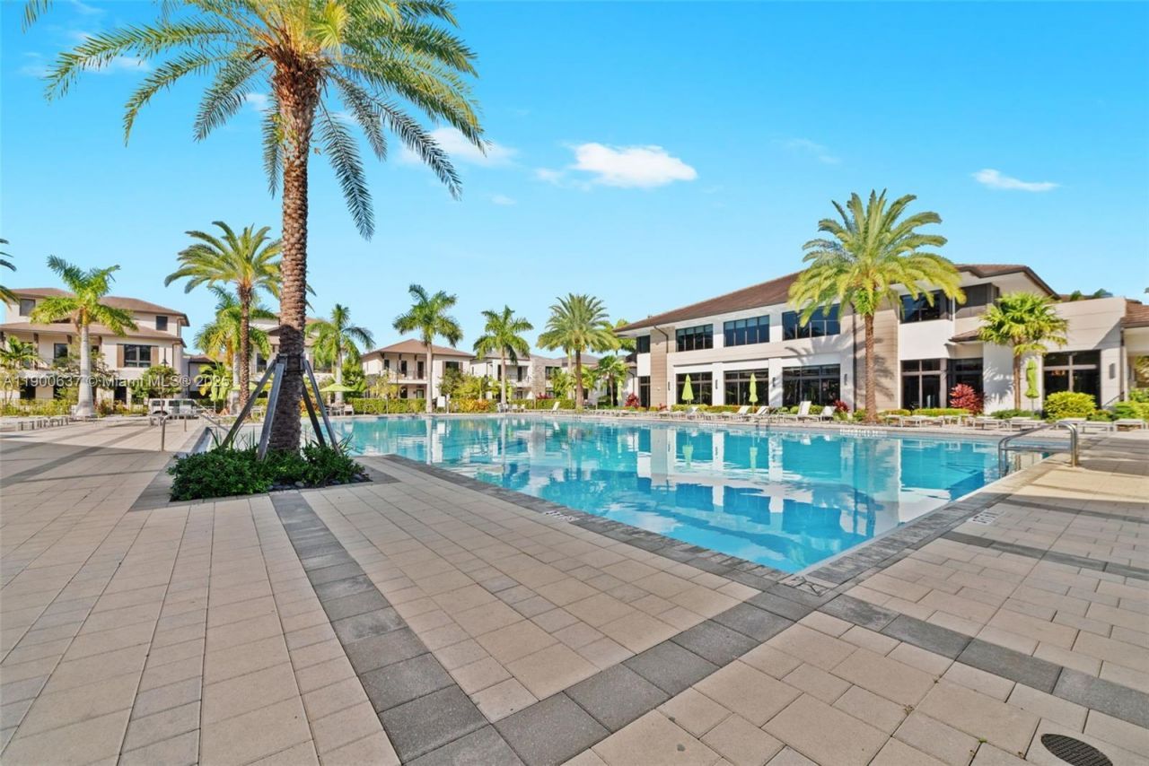 8363 NW 41st St, Unit A-103, Doral, FL 33166 Photo